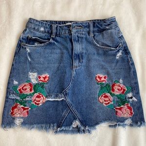 Zara denim skirt Size Small